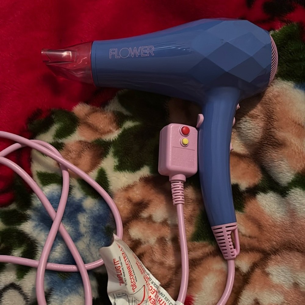 80 dollar Flower Blowdryer!!!!!